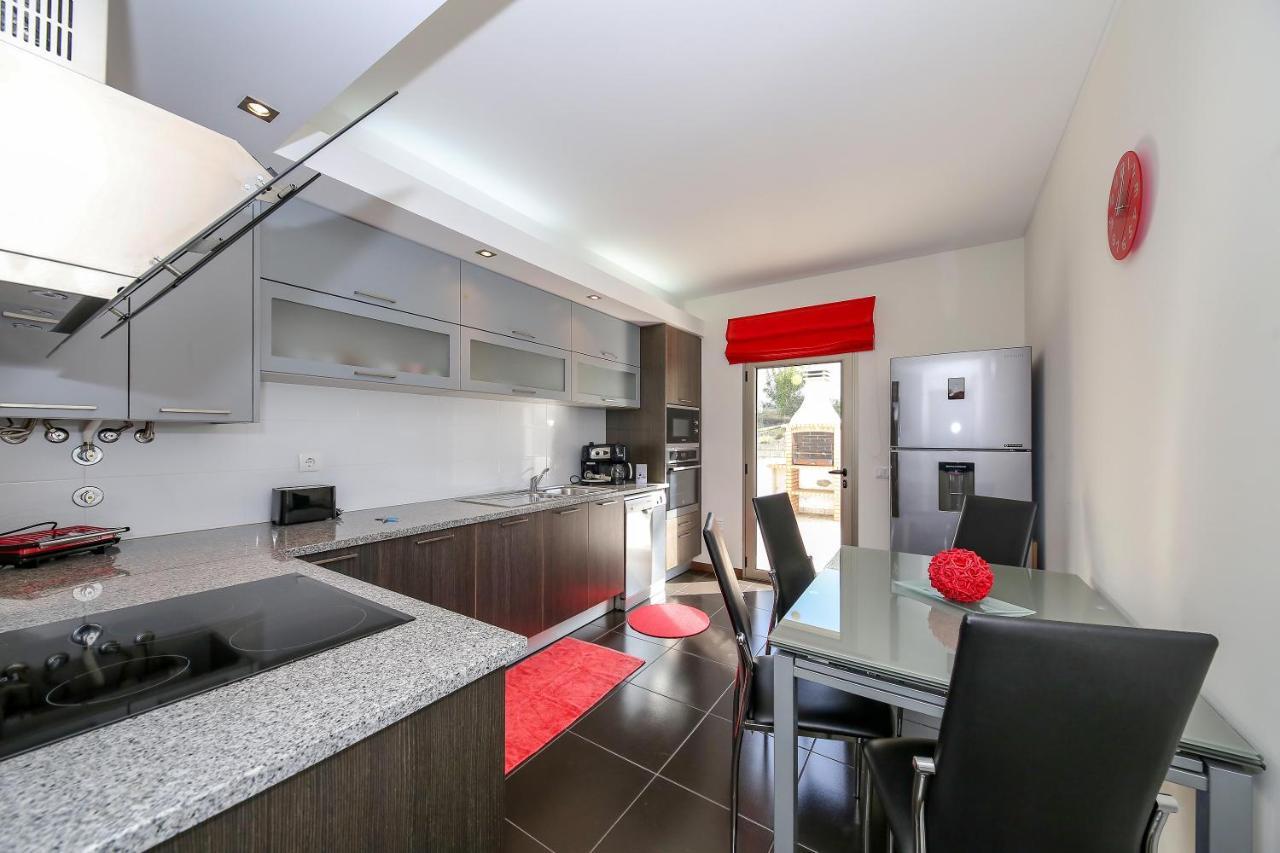 Apartamento Lusitano Nazare Exterior photo